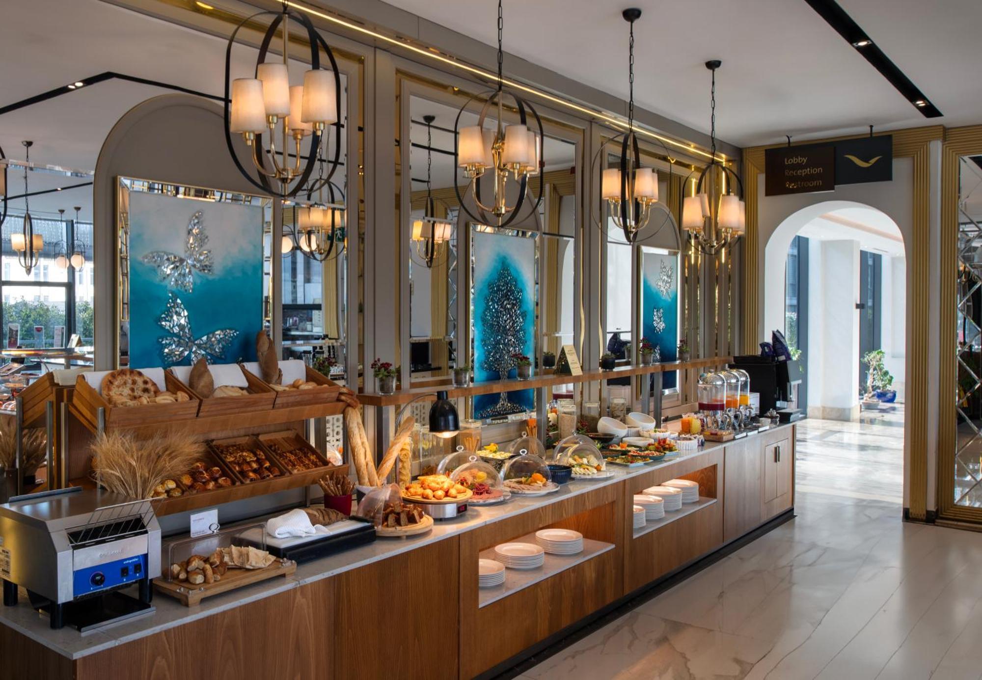 Hotel Movenpick Living Istanbul West Esterno foto
