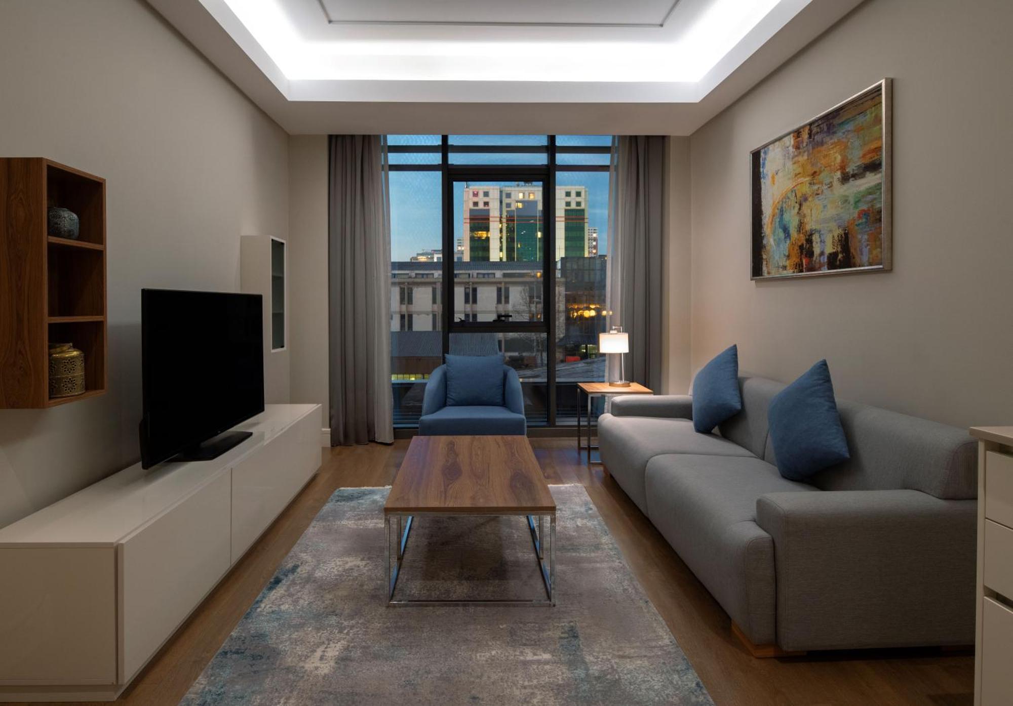 Hotel Movenpick Living Istanbul West Esterno foto