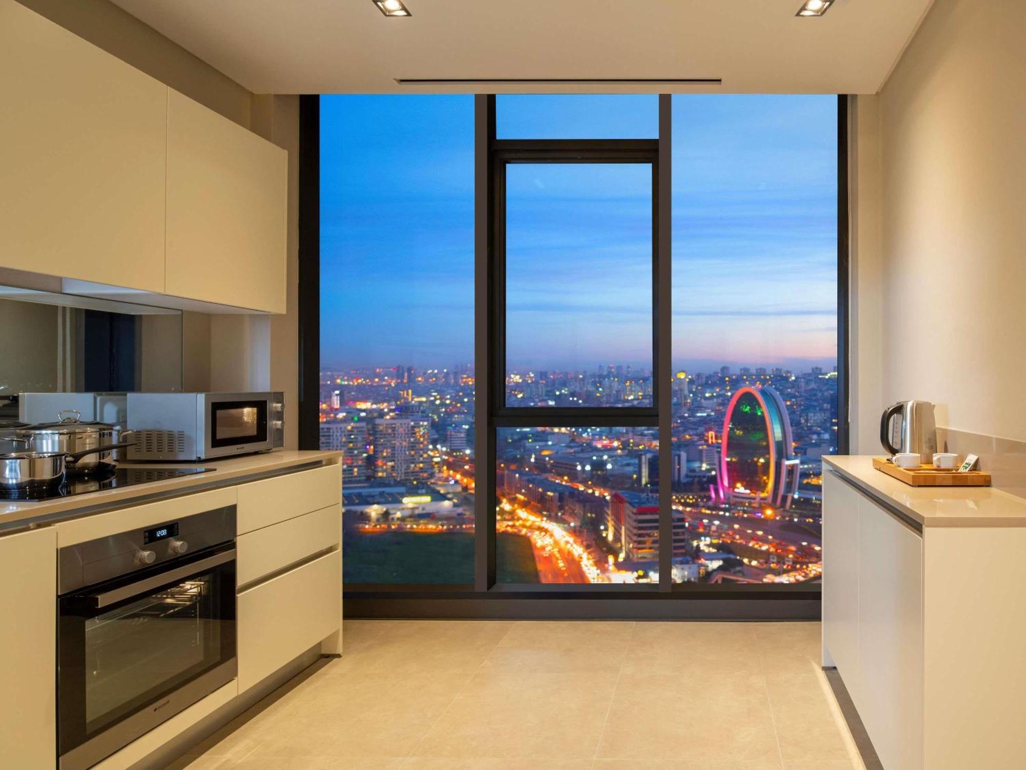 Hotel Movenpick Living Istanbul West Esterno foto