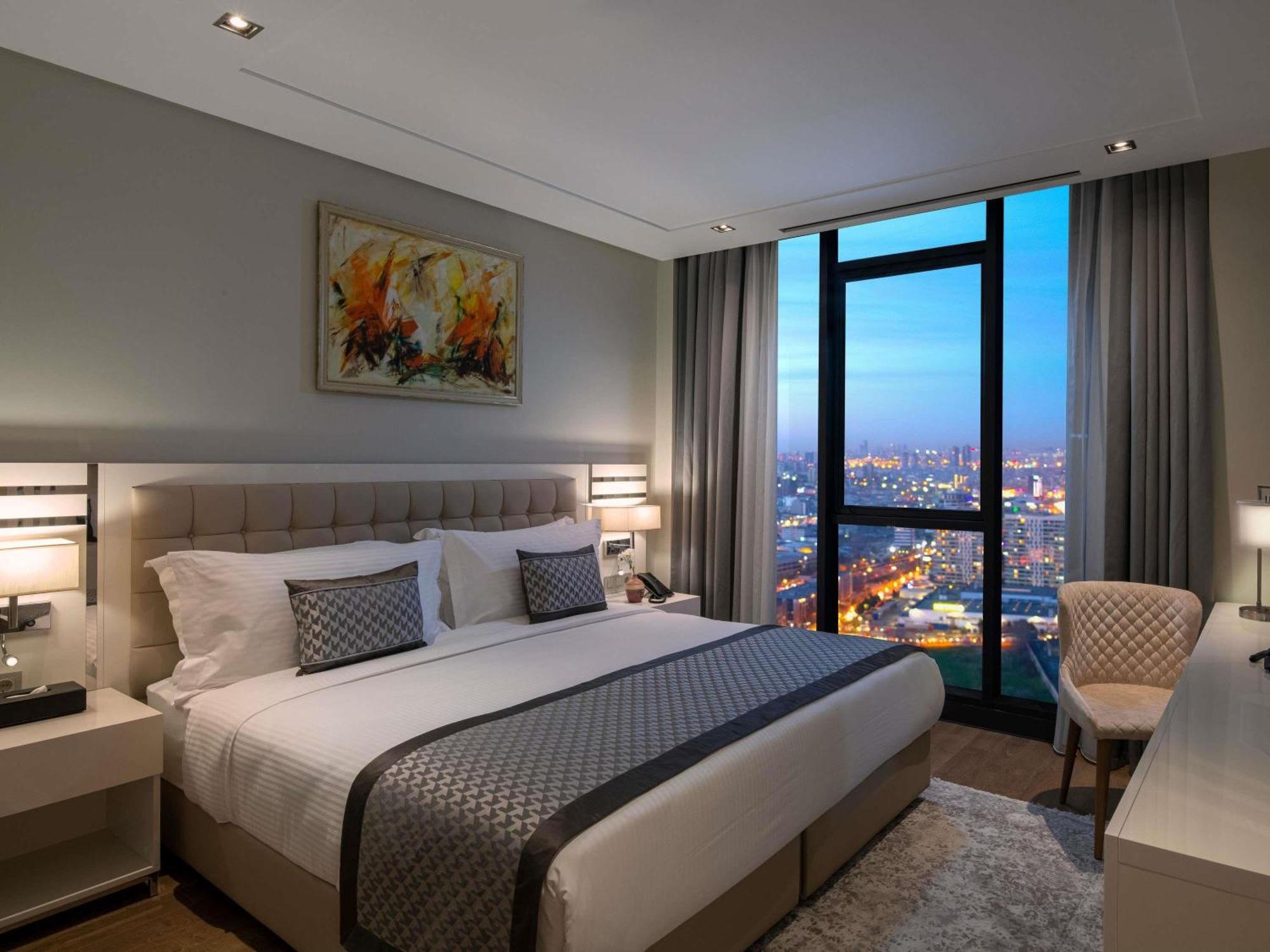 Hotel Movenpick Living Istanbul West Esterno foto
