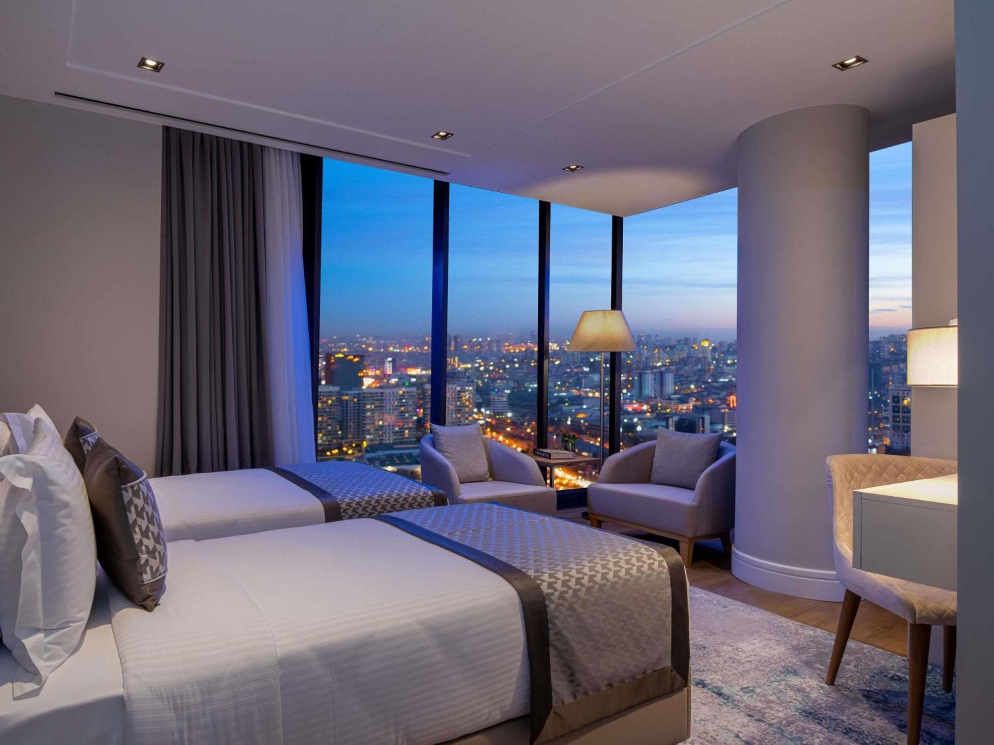 Hotel Movenpick Living Istanbul West Esterno foto